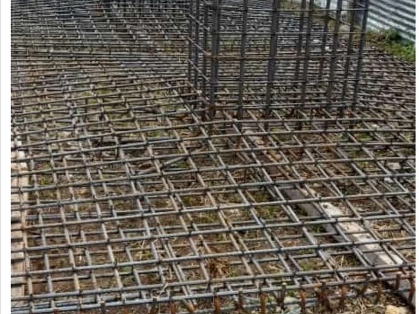 Grille de ferraillage et cage de poteau